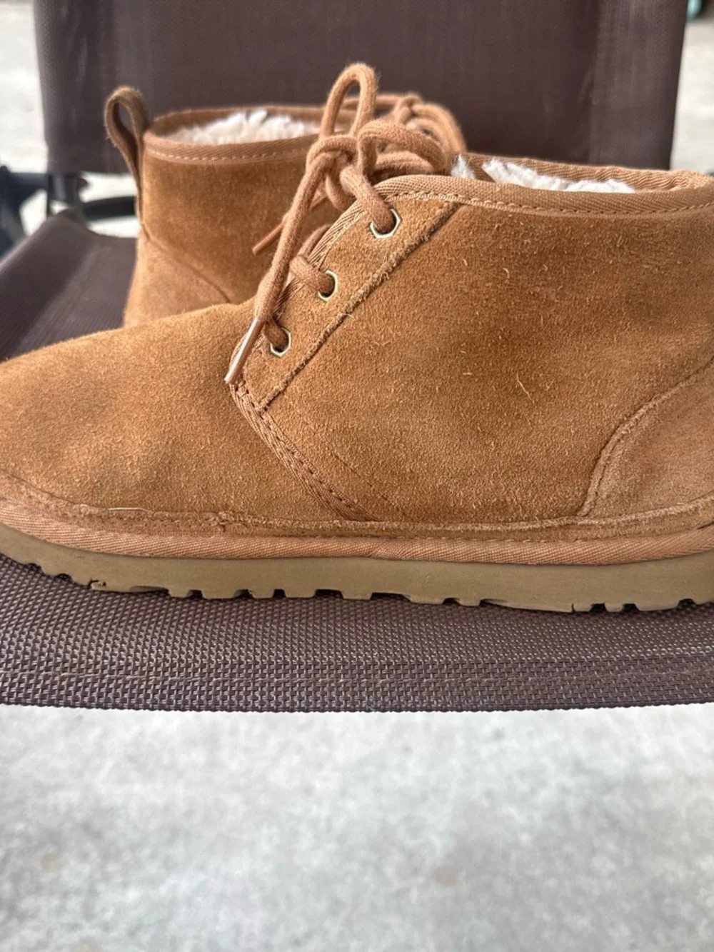 UGG Unisex Chukka Boots in Chestnut Brown with Shearling Lining